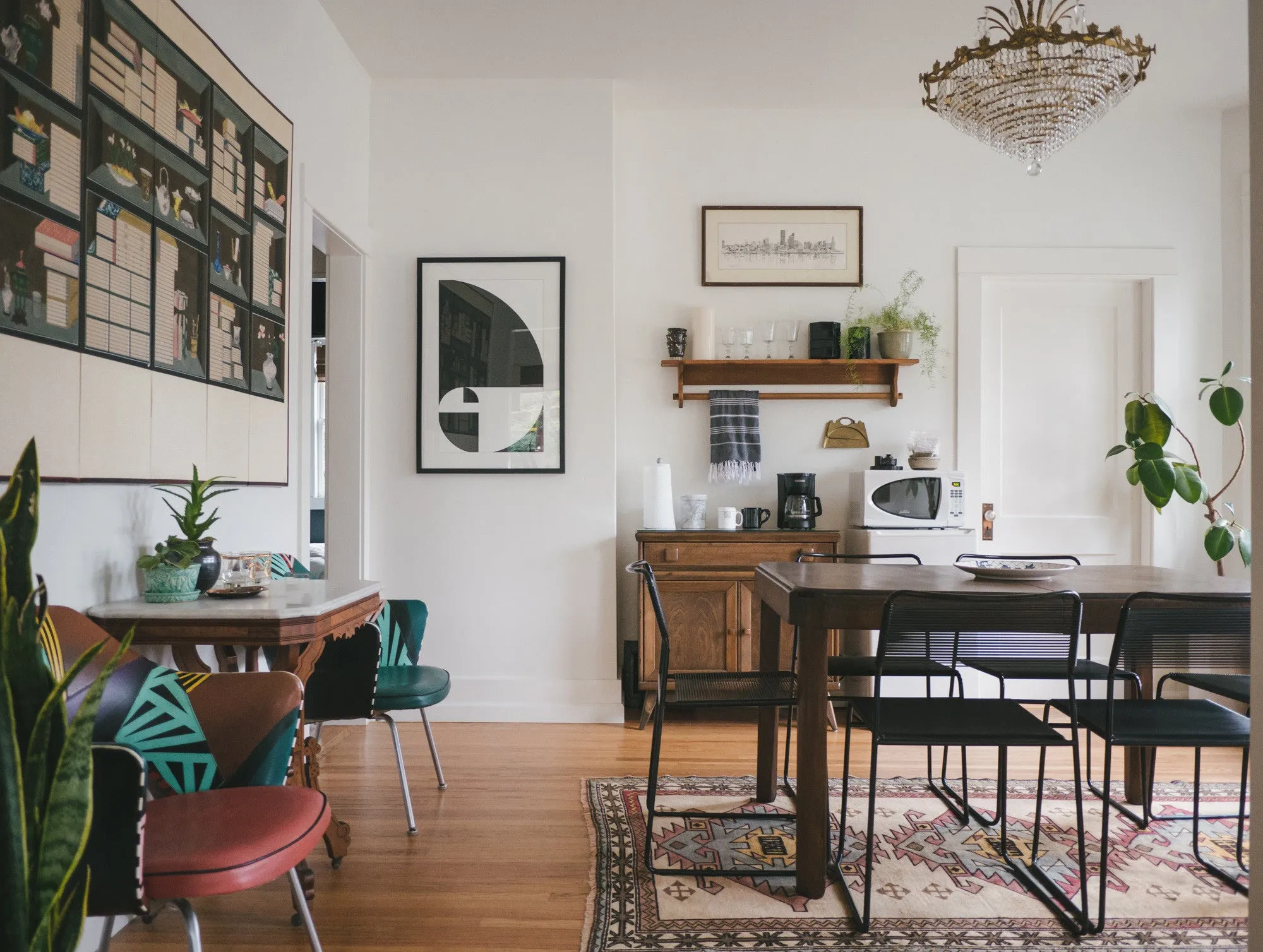 Minimalist Dining Chairs